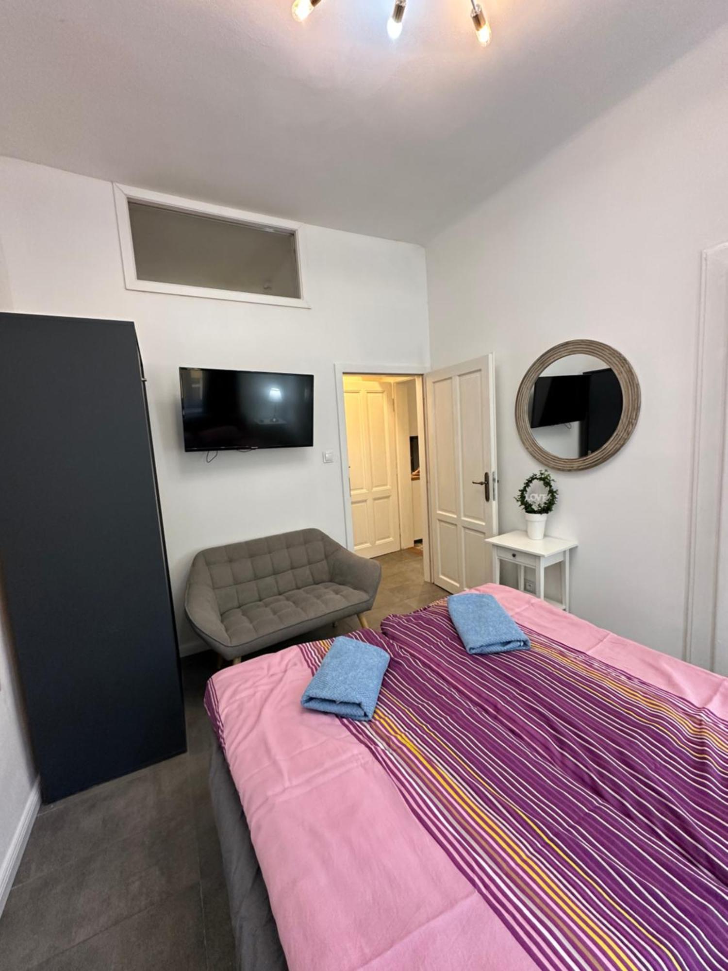 Karlin Oasis 2-bedroom Appartamento *