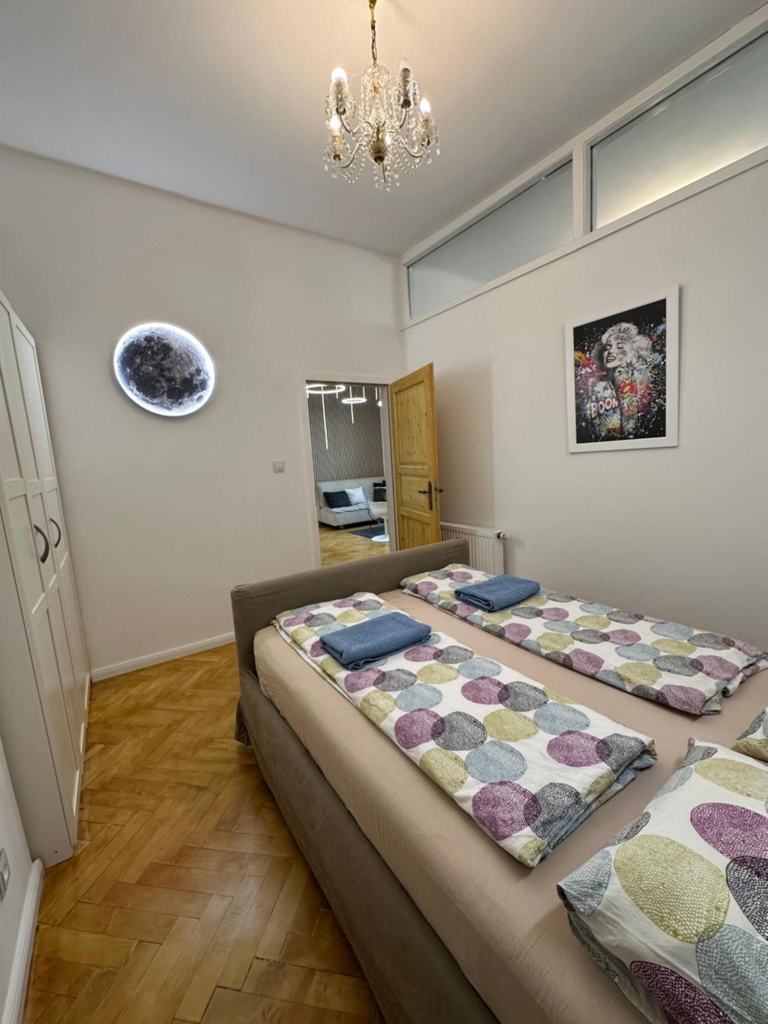 Appartamento Karlin Oasis 2-bedroom Praga